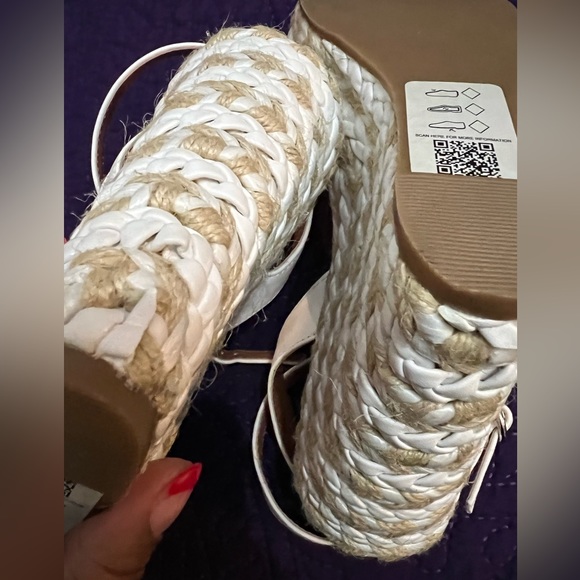 ASOS Wedges size 9 but fits like an 8. - Picture 12 of 13